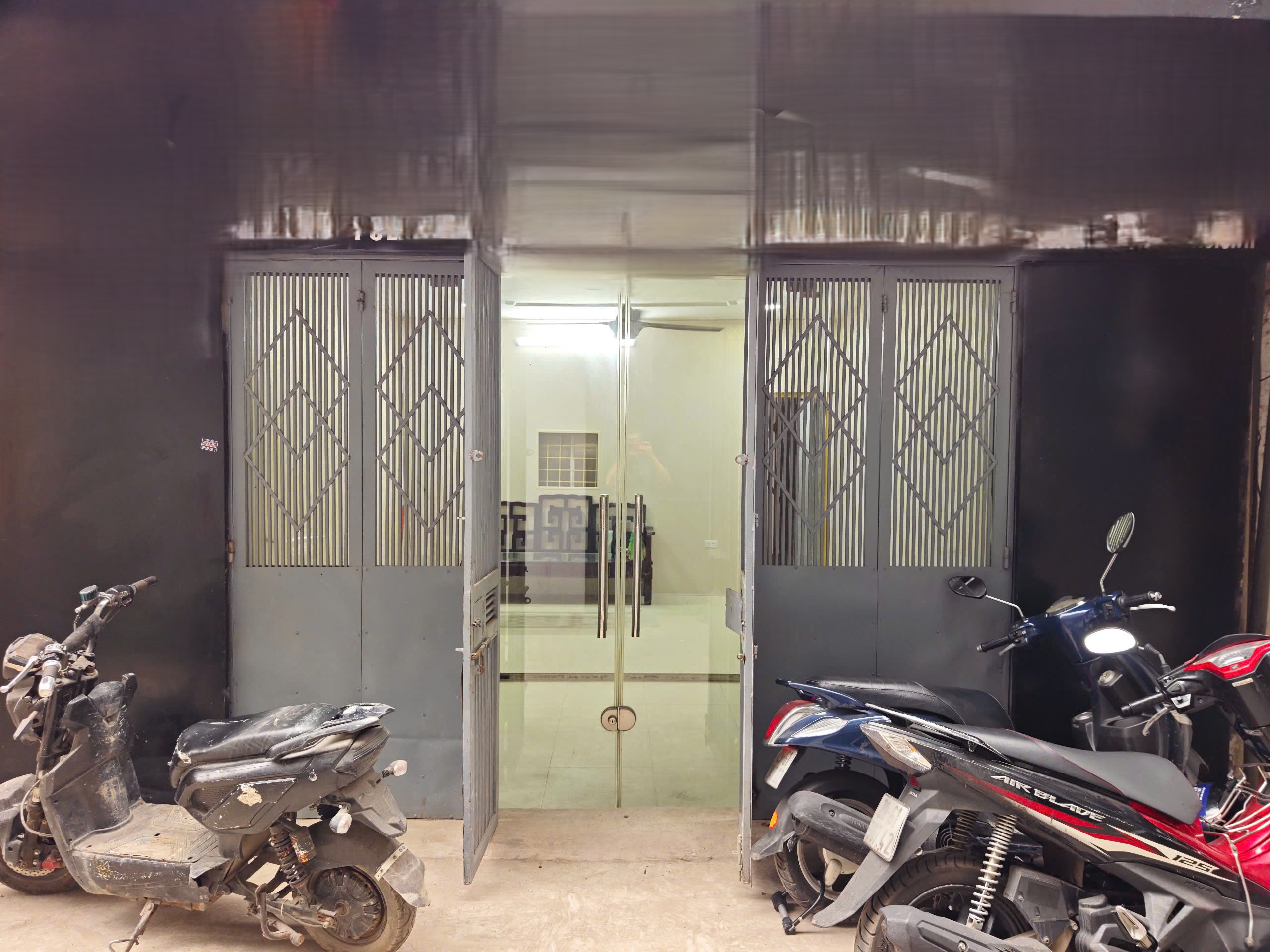Cho thuê Nhà ngõ ô tô Kinh doanh sạch, KD online ở GĐ TT Tầng 1 Nguyễn Trãi 50m2, 8 Triệu - Ảnh chính